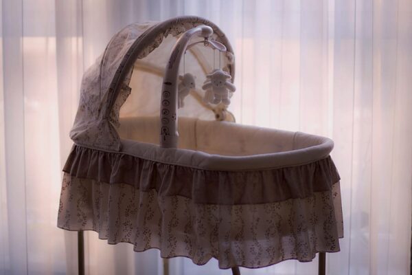 How to clean a bassinet that is not easily disassembled