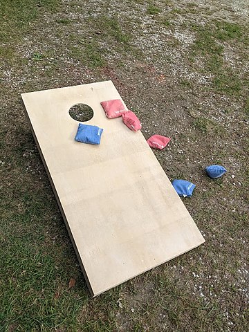 How to clean your cornhole boards