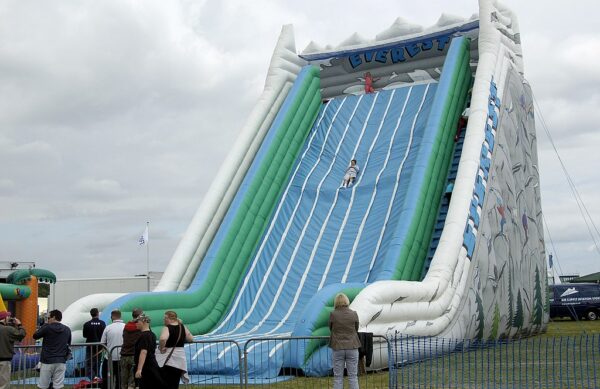 How to clean and maintain a blow up water slide