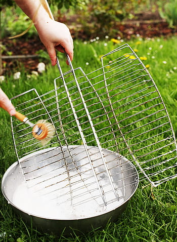 How to clean your ceramic grill