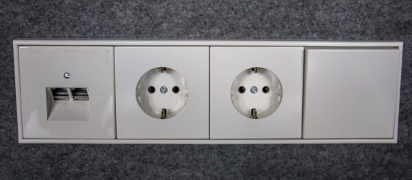 How to clean electrical sockets to ensure safety and efficiency
